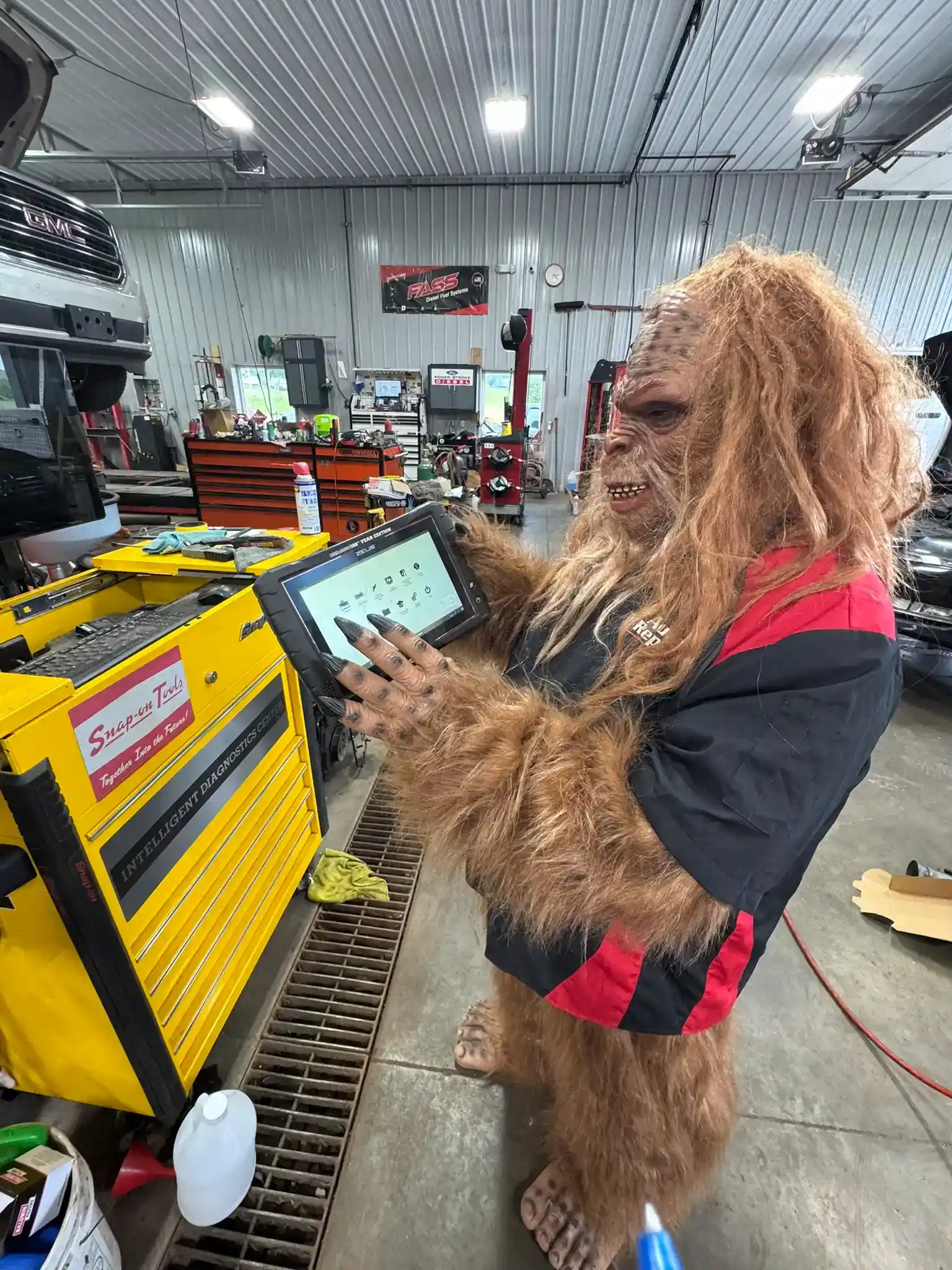 Engine diagnostic scan tool in use at Sun Valley Auto Repair